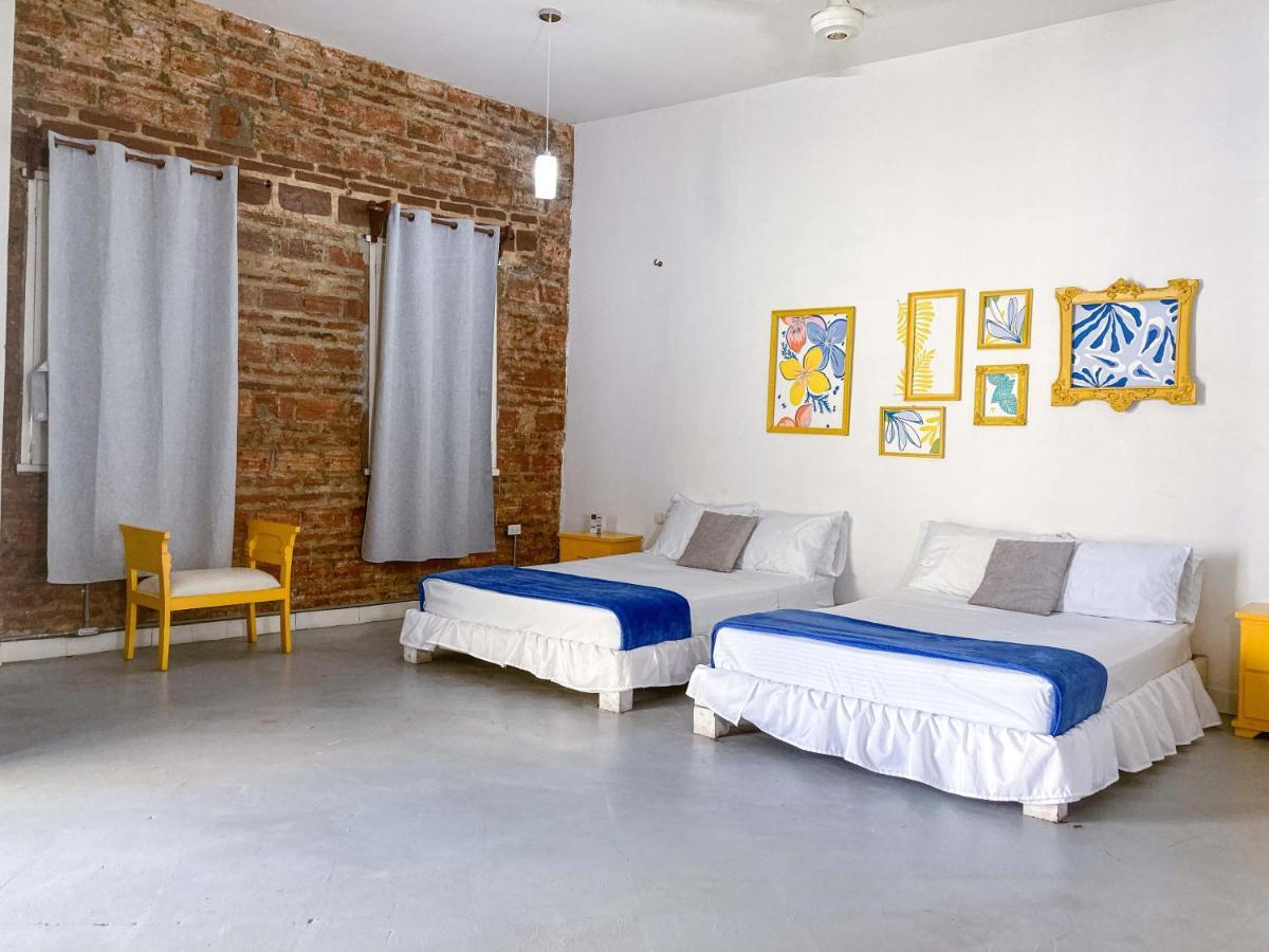 La Puerta Azul By La Puerta Hostels サンタ・マルタ エクステリア 写真